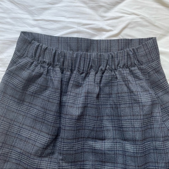 KOREAN plaid dark grey A line high waisted skirt/skort - Picture 2 of 4